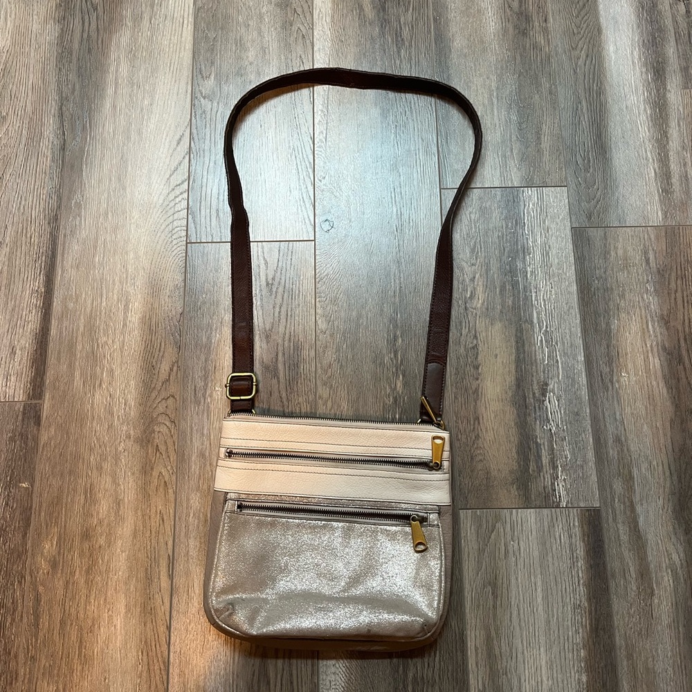 Fossil Explorer Crossbody Bag